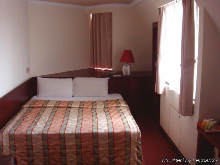 Marshal Hotel Taichung名帥大飯店 Экстерьер фото