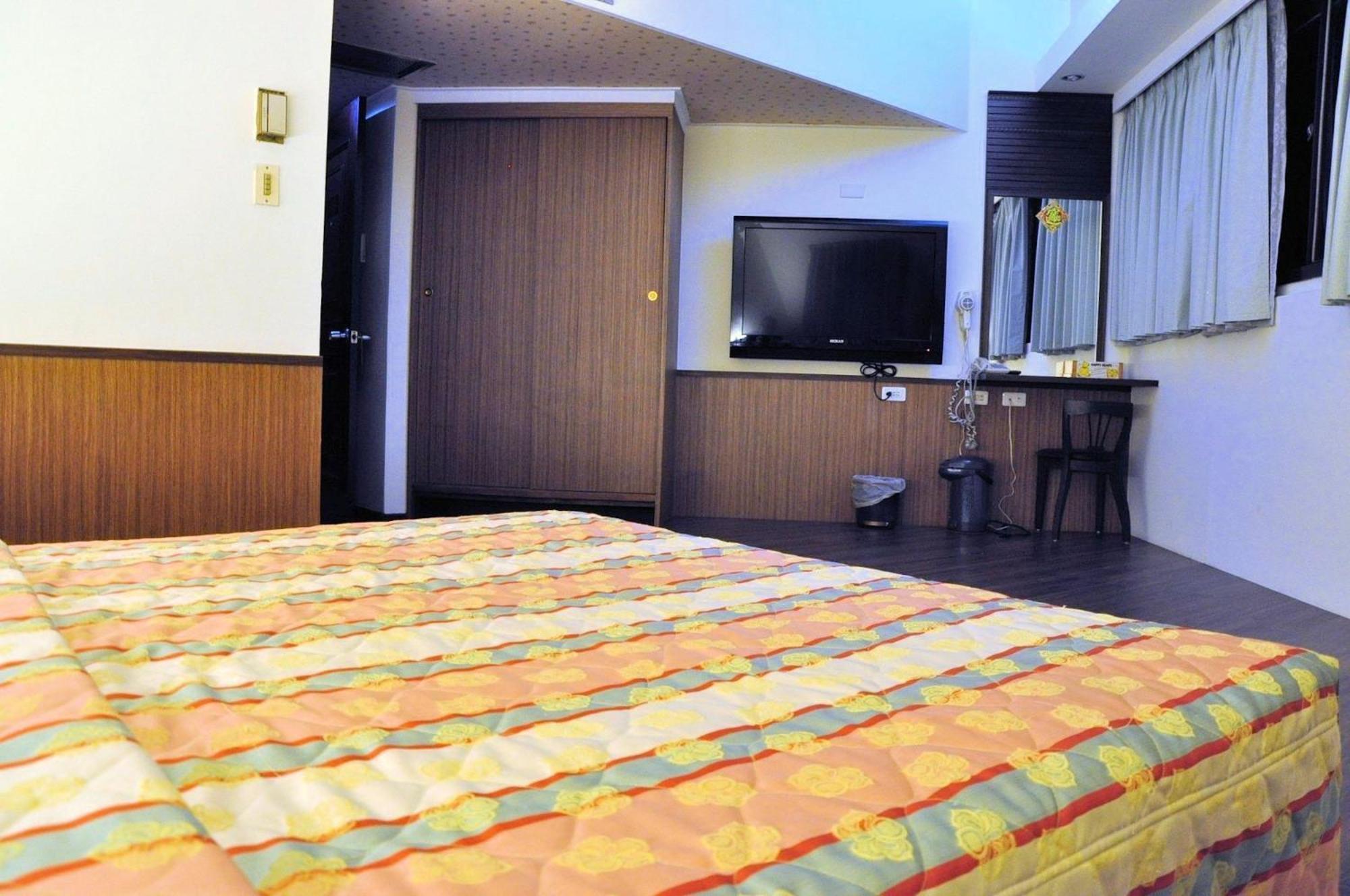 Marshal Hotel Taichung名帥大飯店 Экстерьер фото