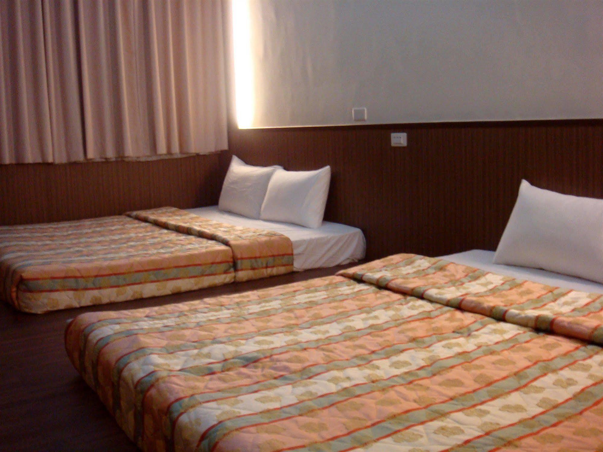 Marshal Hotel Taichung名帥大飯店 Экстерьер фото
